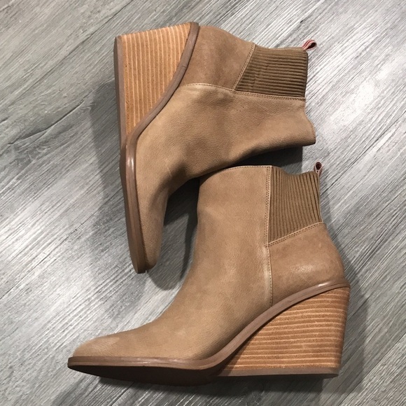 Dr. Scholl’s New Original Collection Mania Toasted Coconut Leather Wedge Boots - Picture 3 of 10